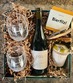 Pinot Noir Gift Set